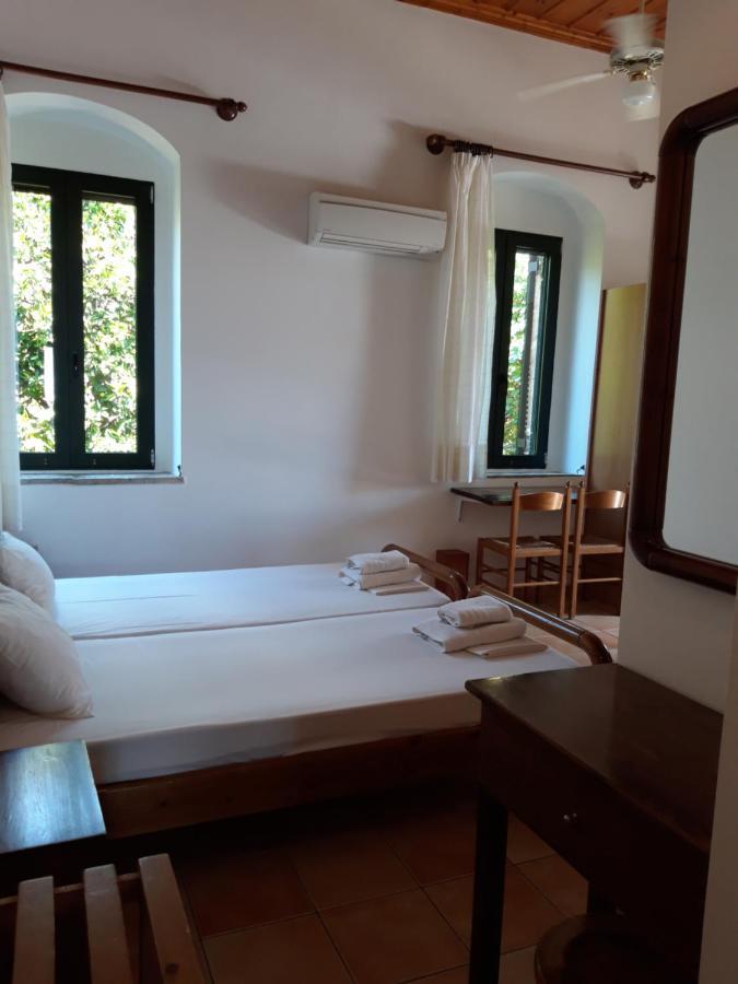 Skardamoula'S Studios And Apartments, 2 Kardamýli Eksteriør bilde